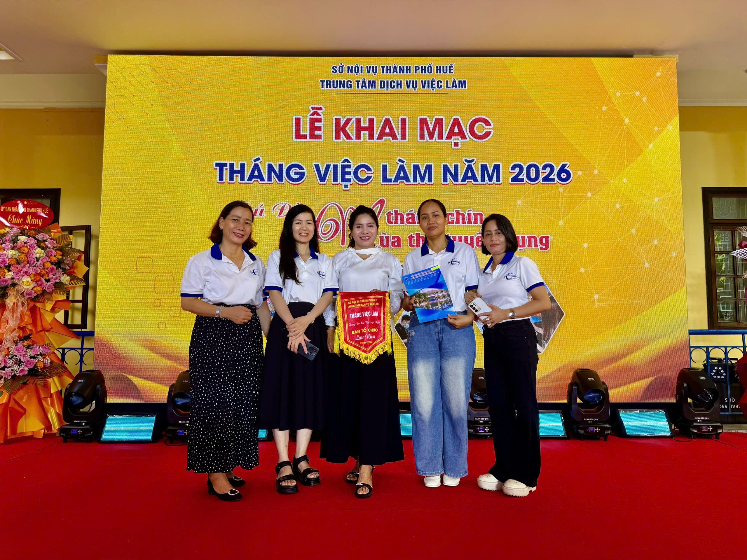 Đội ngũ TRAENCO Huế tại Lễ khai mạc Tháng việc làm năm 2026
